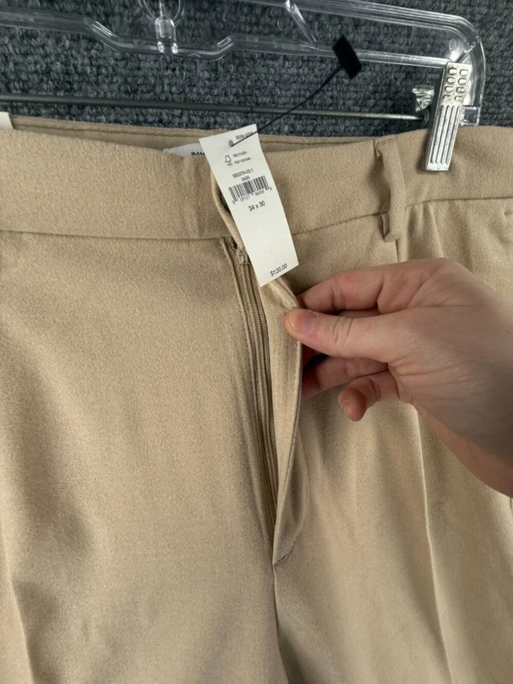NWT Banana Republic Brushed Pleated Pant Men 34x30 Tapered Leg Relaxed Fit